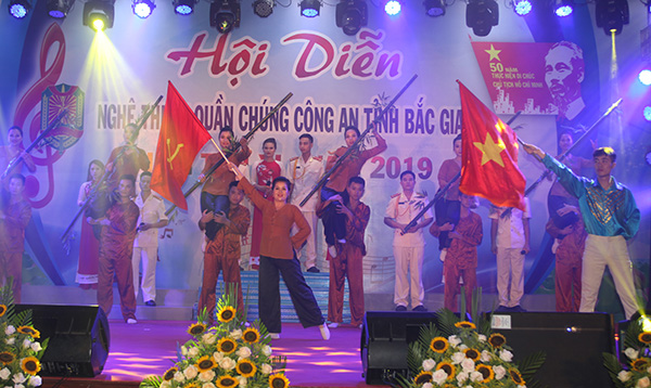 Công an Bắc Giang khai mạc hội diễn nghệ thuật quần chúng
