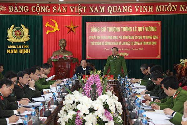 Thứ trưởng Lê Quý Vương kiểm tra công tác tại Công an tỉnh Nam Định