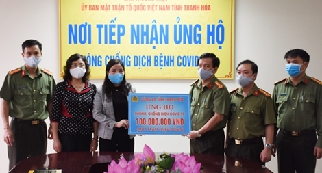 Công an Thanh Hóa ủng hộ 100 triệu đồng chống dịch COVID-19