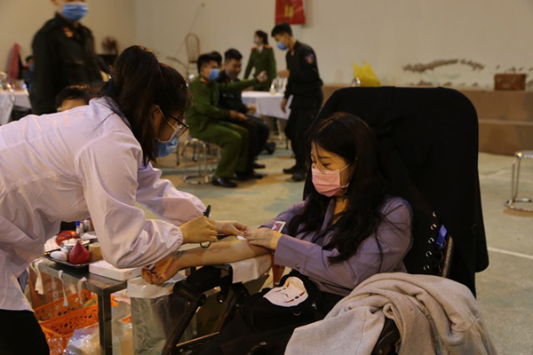 Gần 1.400 cán bộ chiến sĩ Công an tỉnh Lạng Sơn tham gia hiến máu - Ảnh minh hoạ 3