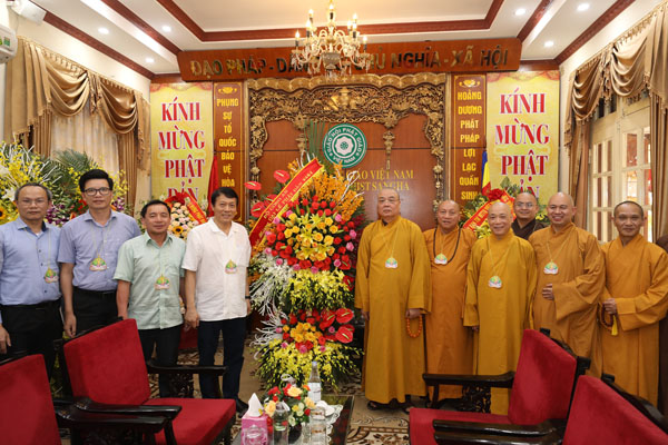 Lãnh đạo Bộ Công an chúc mừng dịp Đại lễ Phật đản 2564 - Ảnh minh hoạ 2