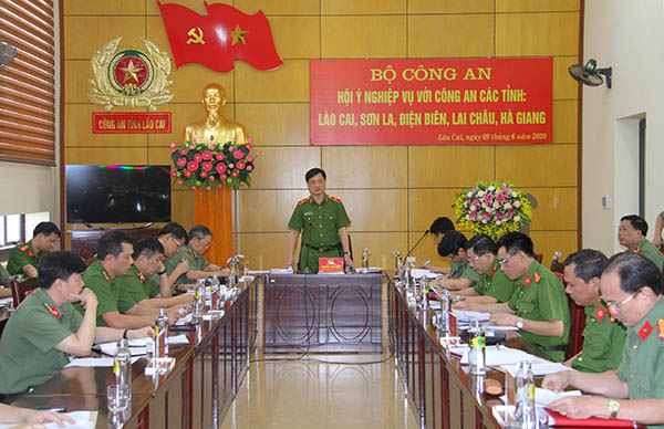 Thứ trưởng Nguyễn Duy Ngọc chủ trì Hội nghị hội ý nghiệp vụ với Công an một số tỉnh