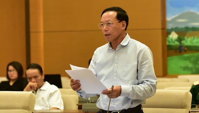 Phó Chánh án TANDTC Nguyễn Trí Tuệ trình bày báo cáo về công tác giải quyết khiếu nại, tố cáo của TAND năm 2020.