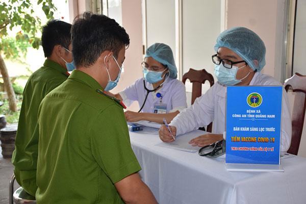 Công an tỉnh Quảng Nam triển khai tiêm vaccine ngừa COVID-19