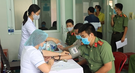 Công an tỉnh Đắk Nông triển khai tiêm vaccine ngừa COVID-19 đợt 2 cho CBCS