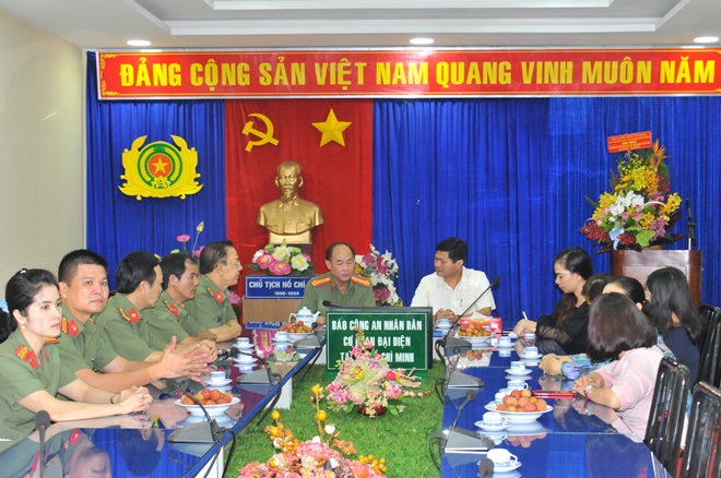 Lãnh đạo TP Hồ Chí Minh thăm, chúc mừng Báo CAND - Ảnh minh hoạ 2