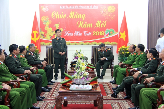 Thứ trưởng Nguyễn Văn Sơn thăm, kiểm tra công tác tại Công an TP. Đà Nẵng - Ảnh minh hoạ 3