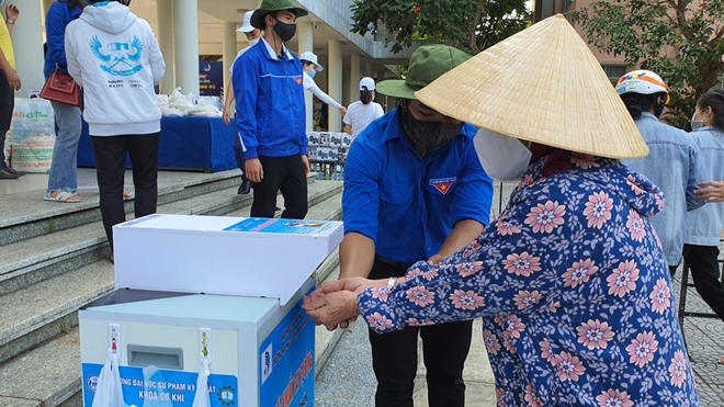 Đà Nẵng lắp đặt cây ATM gạo nghĩa tình cho người dân - Ảnh minh hoạ 13