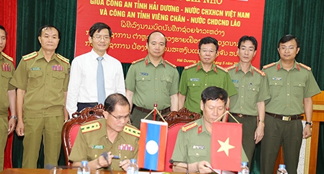 Công an tỉnh Hải Dương ký bản Ghi nhớ với Công an tỉnh Vientaine