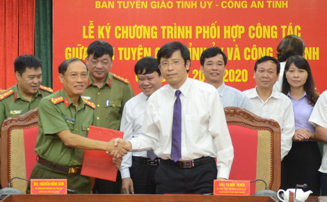 Công an tỉnh và Ban Tuyên giáo Tỉnh uỷ Tuyên Quang ký kết Chương trình phối hợp công tác - Ảnh minh hoạ 3