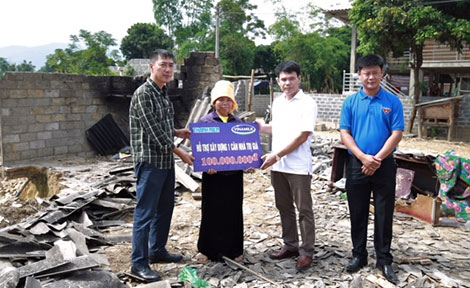 Vinamilk hỗ trợ 3 tỷ đồng cho người dân vùng lũ