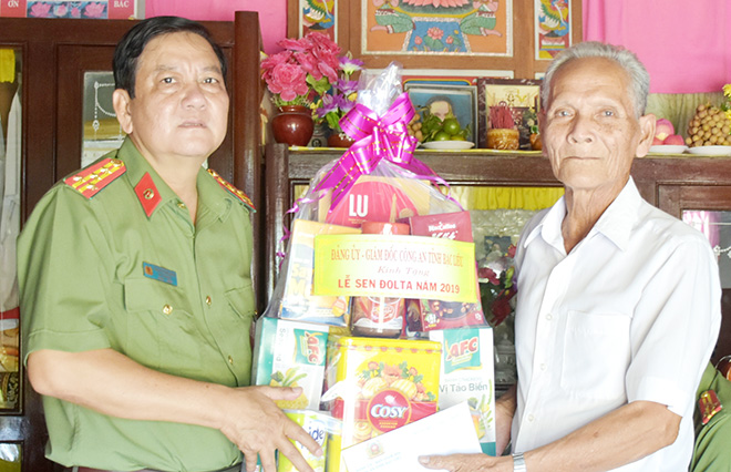 Công an tỉnh Bạc Liêu chúc mừng lễ Sen Dolta 2019 của đồng bào Khmer - Ảnh minh hoạ 4