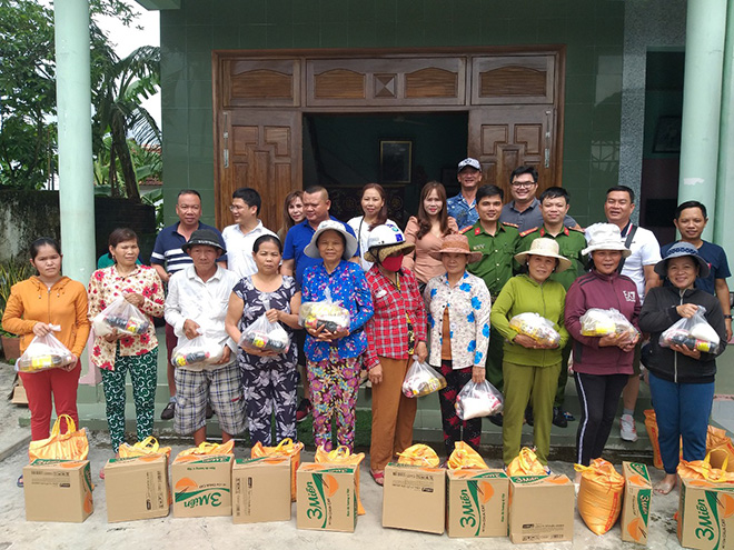 Tuổi trẻ Công an Phú Yên tặng quà cho người nghèo - Ảnh minh hoạ 3