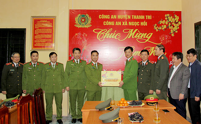 Thứ trưởng Nguyễn Duy Ngọc thăm, chúc Tết một số đơn vị trên địa bàn TP Hà Nội - Ảnh minh hoạ 2