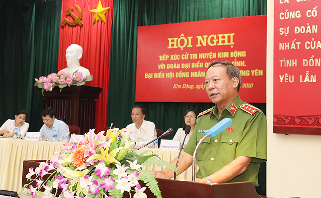 Thứ trưởng Lê Quý Vương tiếp xúc cử tri tại 2 huyện của tỉnh Hưng Yên