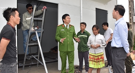 Sớm hoàn thiện 9 căn nhà mẫu trong chủ trương xây dựng 600 căn nhà tại huyện Mường Lát
