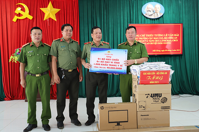 Nhiều hoạt động nghĩa tình tại huyện Đắk Glong - Ảnh minh hoạ 4