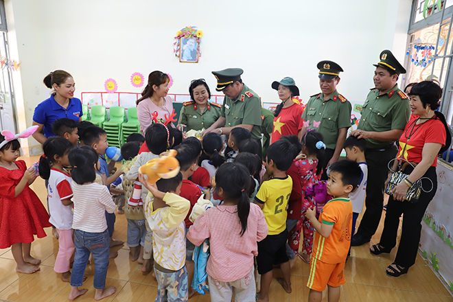 Nhiều hoạt động nghĩa tình tại huyện Đắk Glong - Ảnh minh hoạ 5