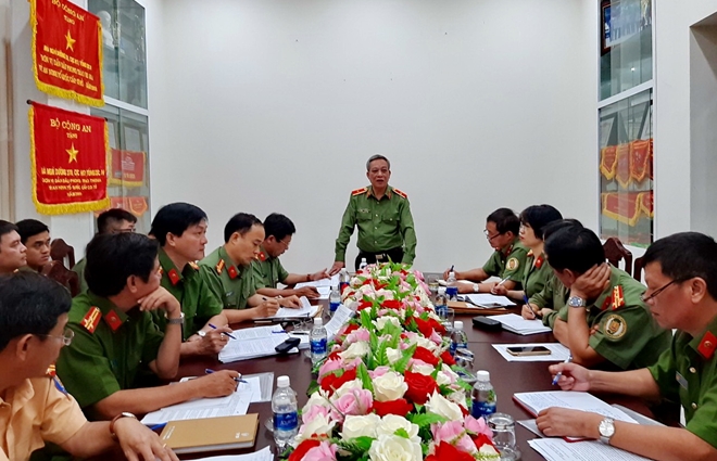 Kiểm tra công tác phòng, chống nCoV tại CA Khánh Hòa và sân bay Cam Ranh - Ảnh minh hoạ 2
