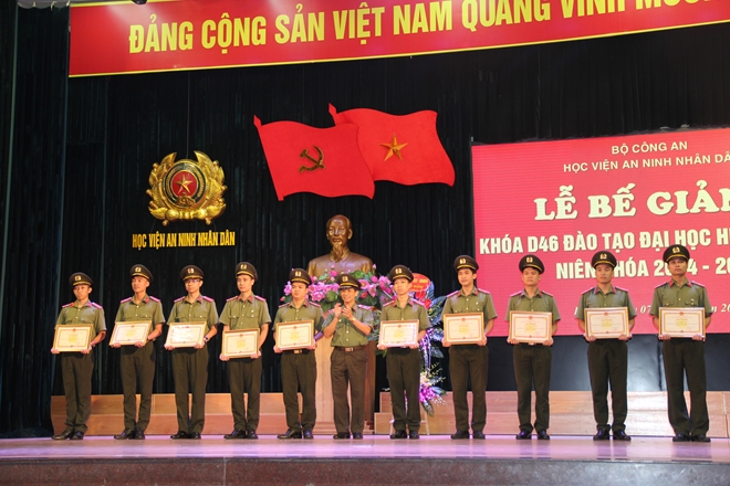 Học viện ANND trao bằng tốt nghiệp cho hơn 800 tân sỹ quan an ninh - Ảnh minh hoạ 3