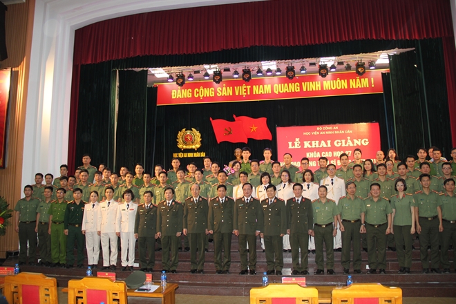 Khoa Đào tạo Sau đại học, Học viện ANND đón nhận Huân chương Bảo vệ Tổ quốc - Ảnh minh hoạ 4