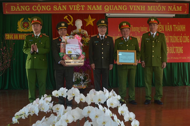 Công bố Quyết định bổ nhiệm tân Giám đốc Công an tỉnh Lâm Đồng - Ảnh minh hoạ 4
