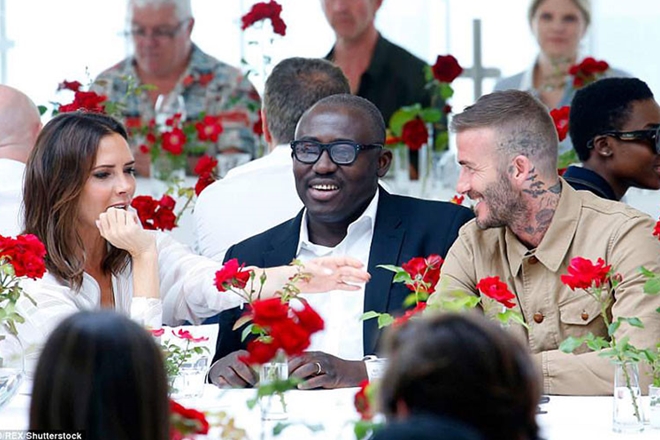 Giữa tin đồn ly dị, vợ Beckham vẫn sành điệu hết phần người khác