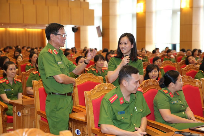 Hội Phụ nữ Tổng cục Cảnh sát mít tinh kỷ niệm Ngày thành lập Hội Liên hiệp Phụ nữ Việt Nam - Ảnh minh hoạ 6