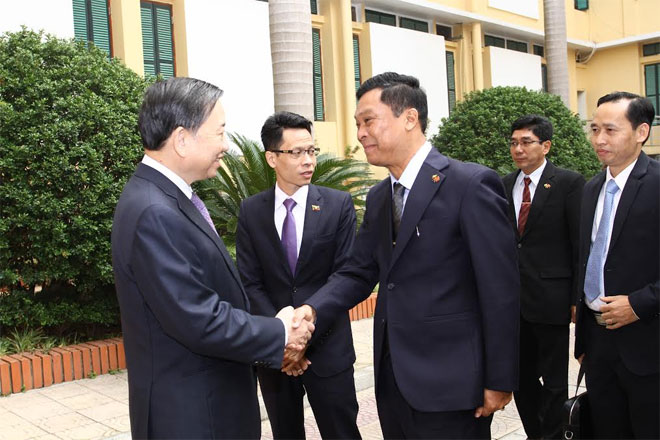 Bộ trưởng Tô Lâm cùng Bộ trưởng Bộ Nội vụ Cộng hòa Liên bang Myanmar Kyaw Swe