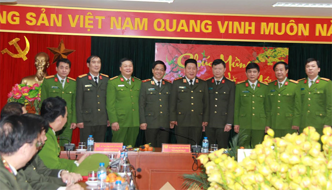 Thứ trưởng Bùi Văn Thành làm việc với Công an quận Hai Bà Trưng, Hà Nội - Ảnh minh hoạ 2