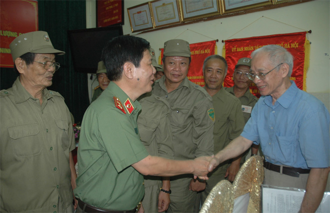 Thứ trưởng Nguyễn Văn Sơn thăm phường Nguyễn Du - Ảnh minh hoạ 4
