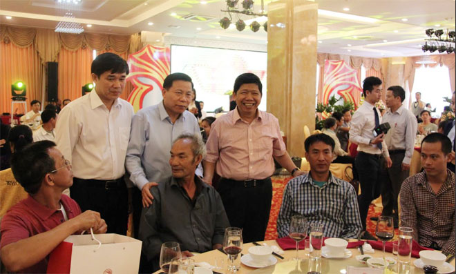 Công ty Phượng Hoàng tặng quà 161 hộ nghèo tỉnh Bắc Ninh