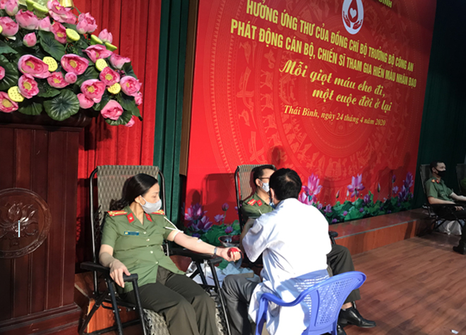 Công an tỉnh Thái Bình hiến hơn 1.000 đơn vị máu