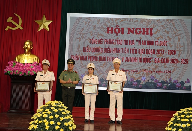 Nhiều điển hình trong phong trào thi đua “Vì An ninh Tổ quốc” tại CA tỉnh Hà Nam - Ảnh minh hoạ 5