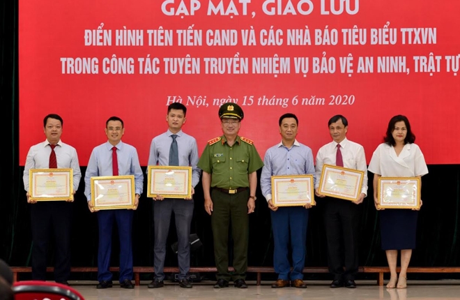 Bộ Công an và Thông tấn xã Việt Nam vinh danh 72 điển hình Công an, Nhà báo tiêu biểu - Ảnh minh hoạ 5