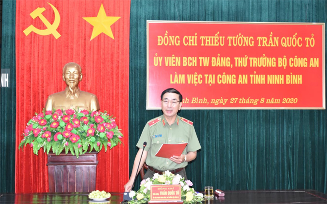 Thứ trưởng Trần Quốc Tỏ làm việc với Công an tỉnh Ninh Bình