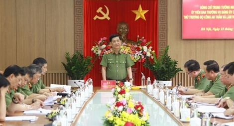 Thứ trưởng Nguyễn Văn Sơn làm việc tại Bộ Tư lệnh Cảnh vệ