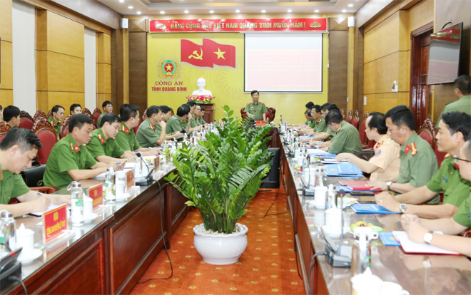 Thứ trưởng Nguyễn Văn Sơn kiểm tra công tác ứng phó lụt bão tại Quảng Bình - Ảnh minh hoạ 3
