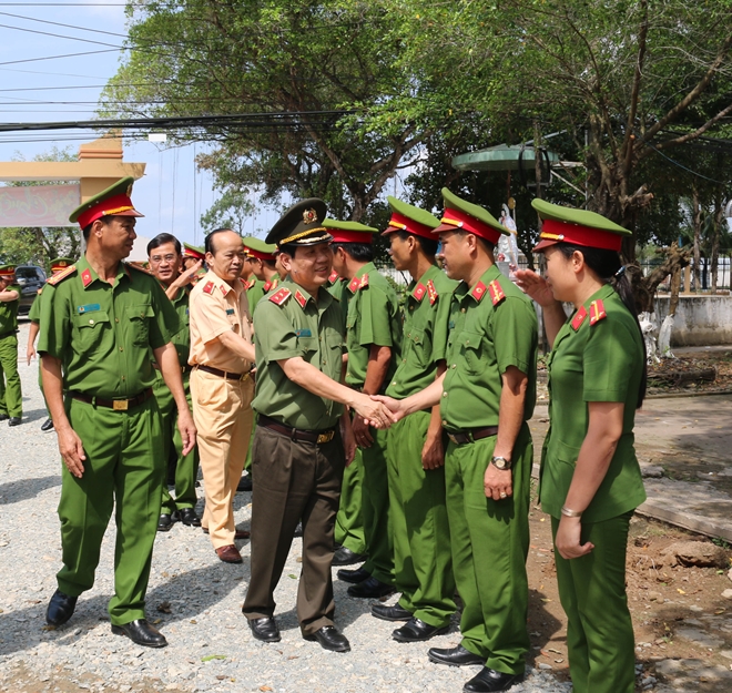 Thứ trưởng Nguyễn Văn Sơn kiểm tra công tác tại Công an Cà Mau - Ảnh minh hoạ 3