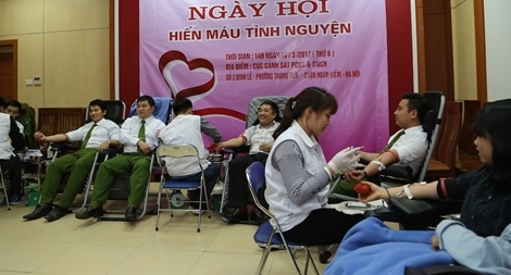 Tuổi trẻ Cục Cảnh sát PCCC & CNCH tham gia hiến máu nhân đạo