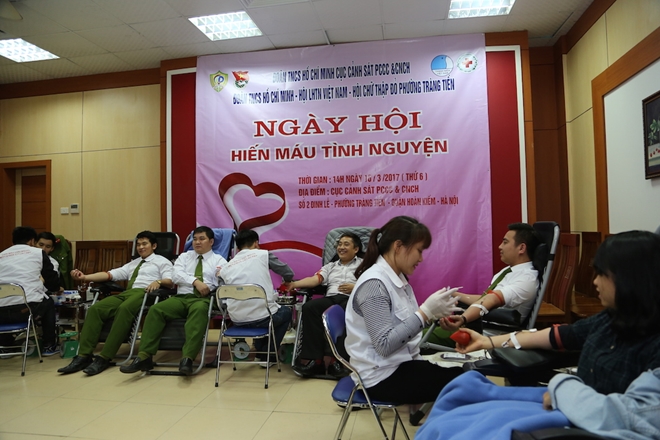 Tuổi trẻ Cục Cảnh sát PCCC & CNCH tham gia hiến máu nhân đạo