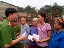 Lãnh đạo Công an tỉnh Hà Giang thăm hỏi, hỗ trợ  cho các gia đình bị hỏa hoạn