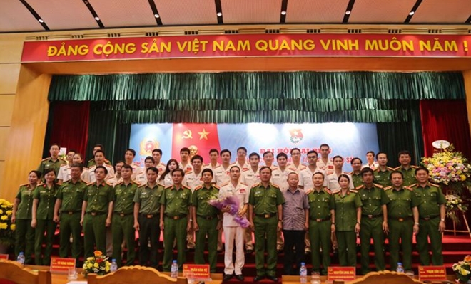 Xây dựng người thanh niên Cảnh sát tinh thông về pháp luật, sắc bén về nghiệp vụ - Ảnh minh hoạ 2