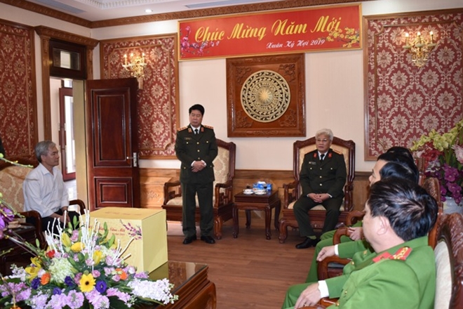 Thứ trưởng Bùi Văn Nam kiểm tra công tác đảm bảo an ninh trật tự tại  Công an tỉnh Ninh Bình