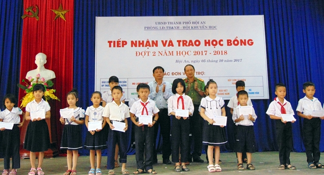 Đoàn công tác từ thiện xã hội về với Hội An - Ảnh minh hoạ 7