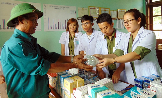 Bệnh viện 199 khám bệnh, cấp phát thuốc miễn phí cho người dân vùng biên giới Quảng Nam - Ảnh minh hoạ 4
