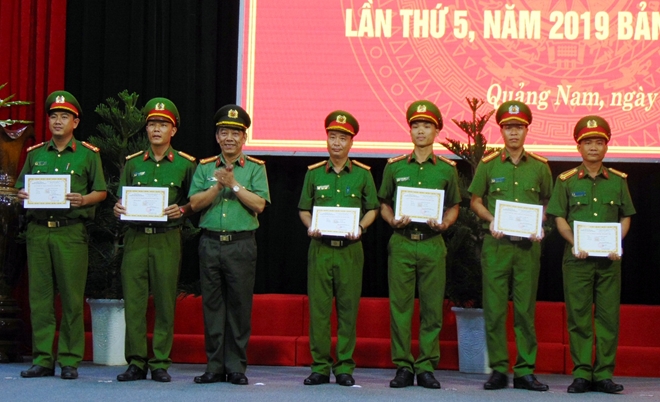 CA Quảng Nam đoạt giải Nhất toàn đoàn Hội thi điều lệnh, bắn súng, võ thuật CAND lần thứ 5 - Ảnh minh hoạ 2