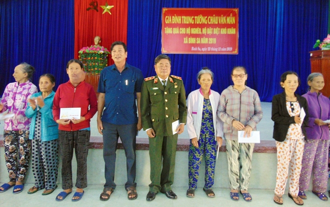 Trung tướng Châu Văn Mẫn tặng quà Tết tại tỉnh Quảng Nam - Ảnh minh hoạ 3