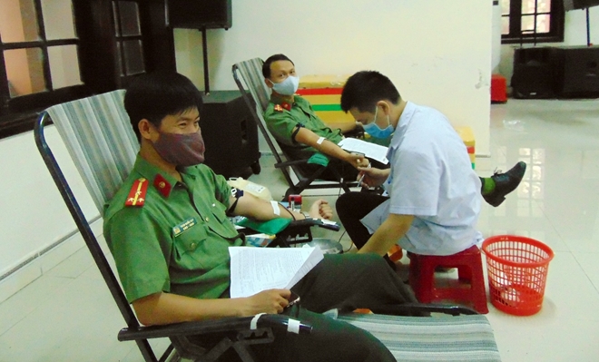 Sôi nổi Ngày hội hiến máu tình nguyện tại Công an Quảng Nam - Ảnh minh hoạ 9