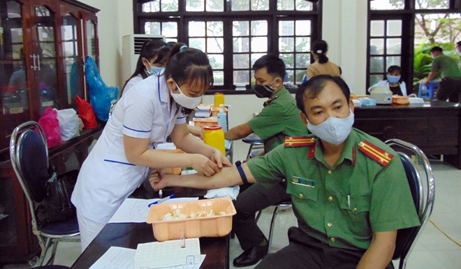 Sôi nổi Ngày hội hiến máu tình nguyện tại Công an Quảng Nam - Ảnh minh hoạ 4